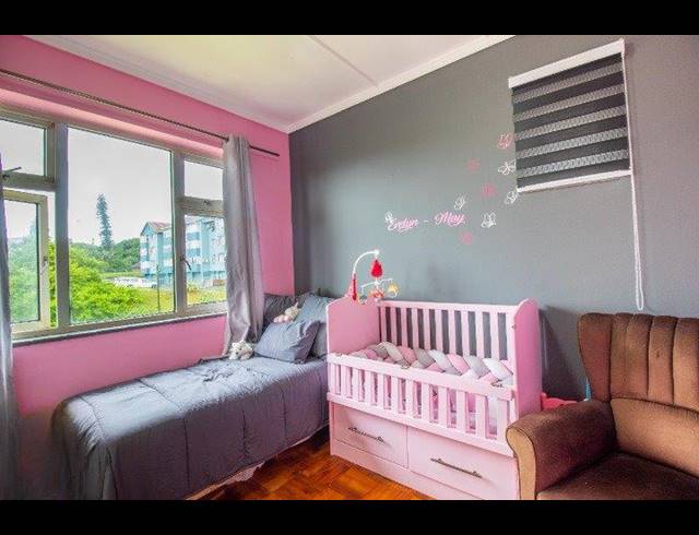 2 BEDROOM FLAT FOR SALE IN BLUFF